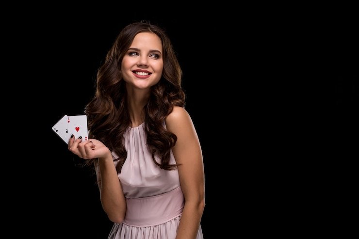 Aplikasi torpedototo di layar ponsel Android menampilkan menu sportsbook dan casino